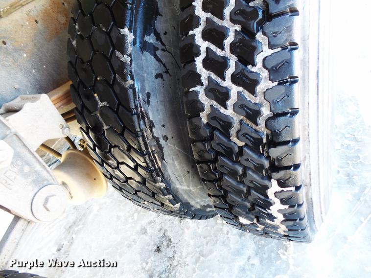 image for item DV9560 1991 Kenworth T800 tank truck