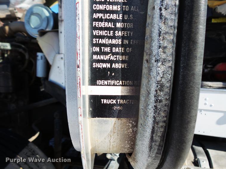 image for item DV9560 1991 Kenworth T800 tank truck