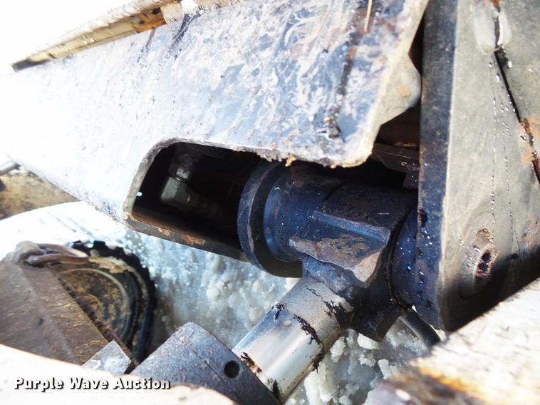 image for item DV9562 2012 Terex PT-100G skid steer