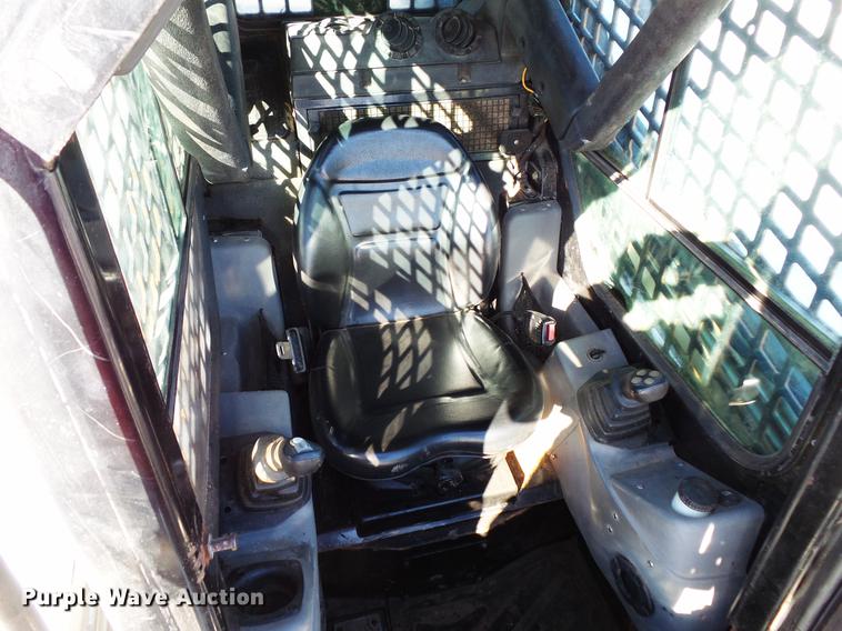 image for item DV9562 2012 Terex PT-100G skid steer