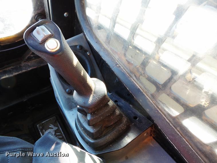 image for item DV9562 2012 Terex PT-100G skid steer