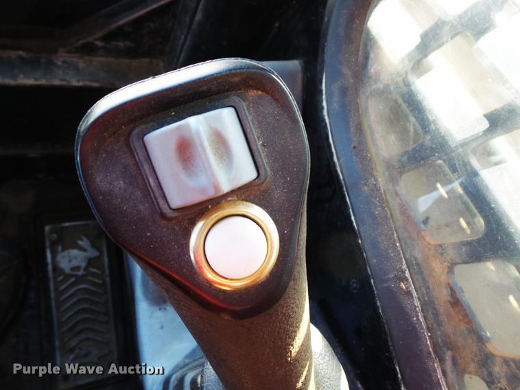 image for item DV9562 2012 Terex PT-100G skid steer