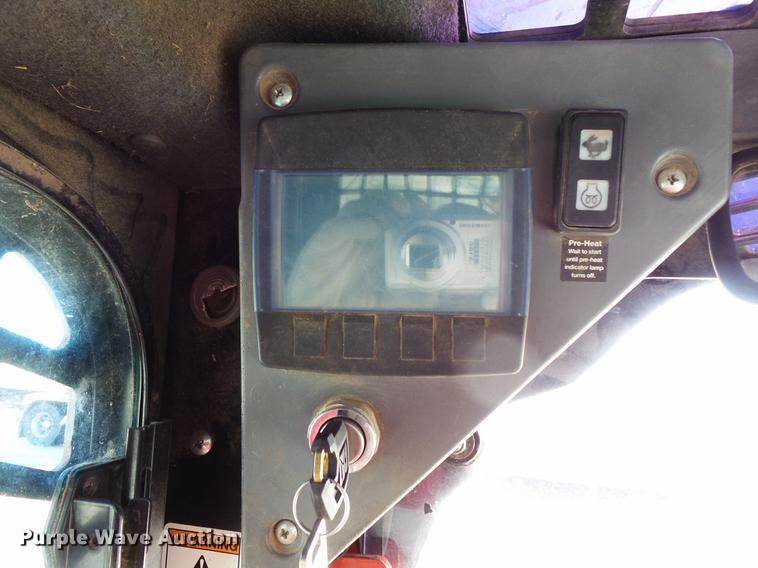 image for item DV9562 2012 Terex PT-100G skid steer