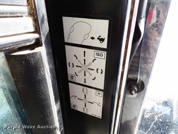 image for item DV9562 2012 Terex PT-100G skid steer