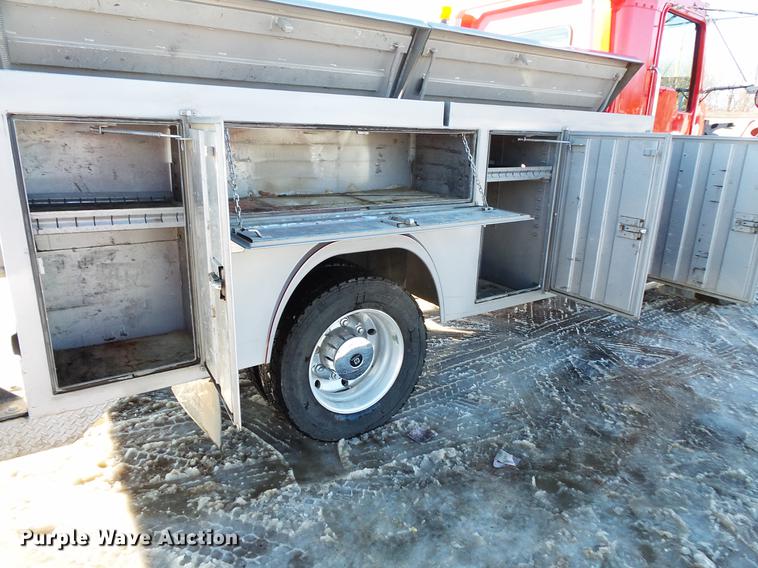 image for item DV9569 2009 Kenworth T3 Series utility truck