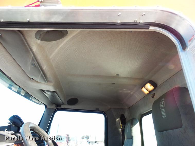 image for item DV9569 2009 Kenworth T3 Series utility truck