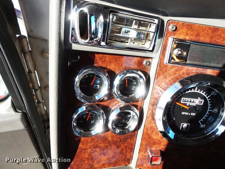 image for item DV9569 2009 Kenworth T3 Series utility truck