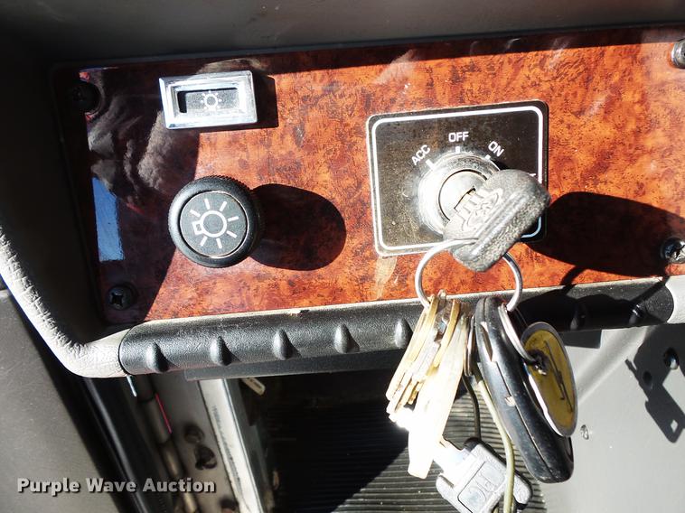 image for item DV9569 2009 Kenworth T3 Series utility truck