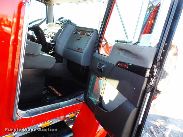 image for item DV9569 2009 Kenworth T3 Series utility truck