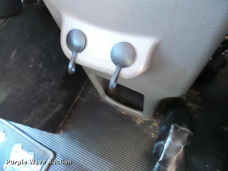 image for item DV9569 2009 Kenworth T3 Series utility truck