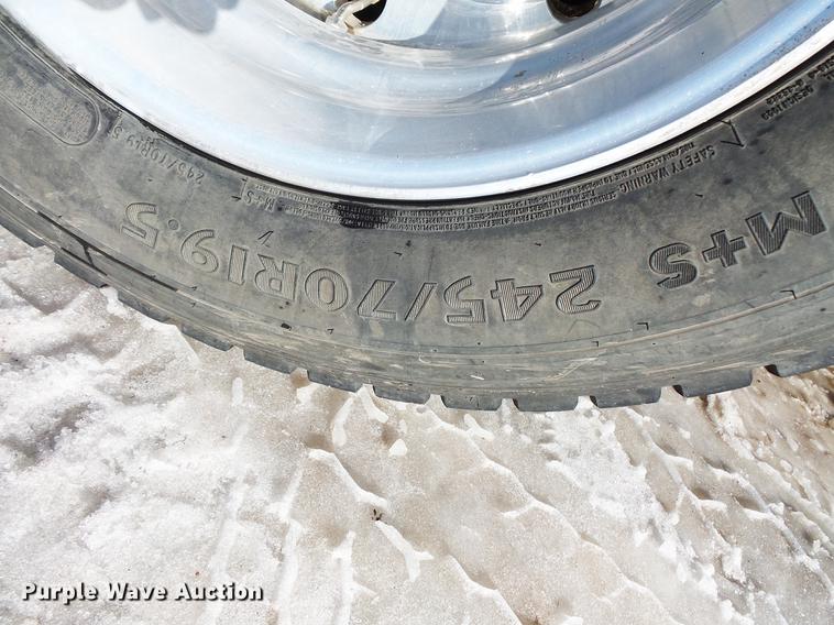 image for item DV9569 2009 Kenworth T3 Series utility truck