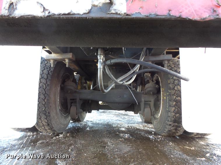 image for item DV9597 1993 Mack CH613 flatbed truck