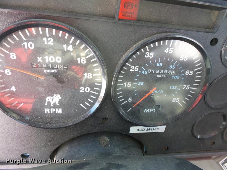 image for item DV9597 1993 Mack CH613 flatbed truck