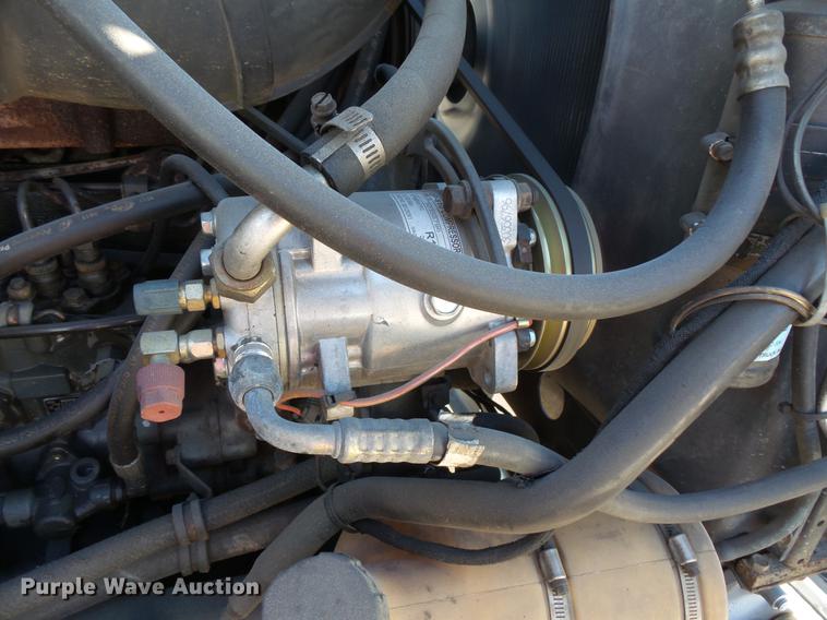 image for item DV9597 1993 Mack CH613 flatbed truck