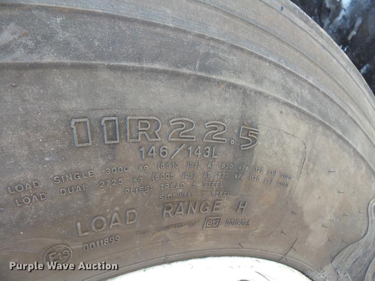 image for item DV9597 1993 Mack CH613 flatbed truck