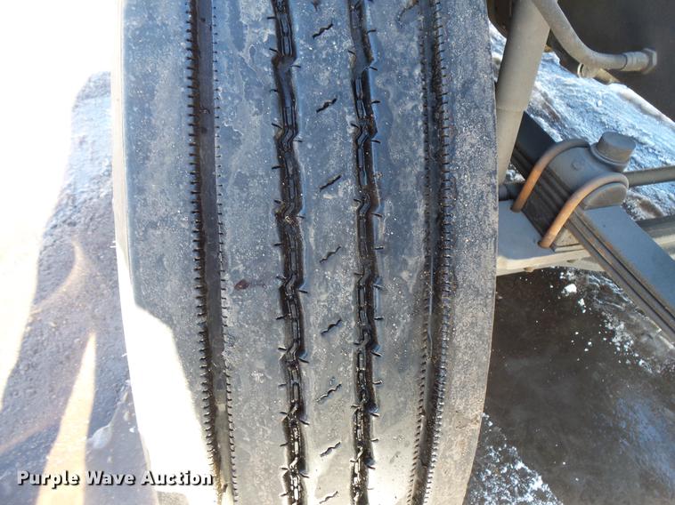 image for item DV9597 1993 Mack CH613 flatbed truck