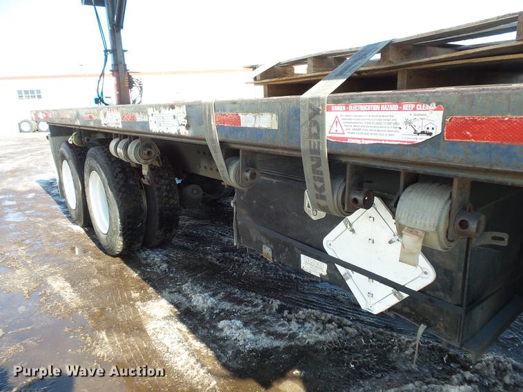 image for item DV9597 1993 Mack CH613 flatbed truck