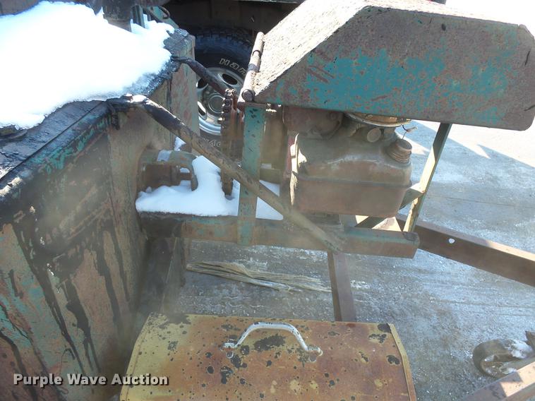 image for item DX9040 (2) asphalt pots