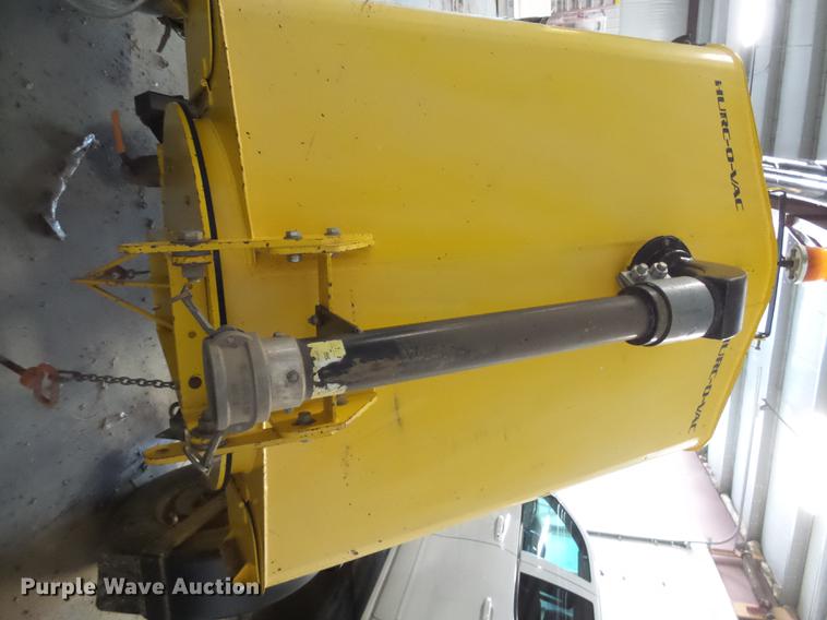 image for item DX9045 2005 Hurc-o-vac vac system