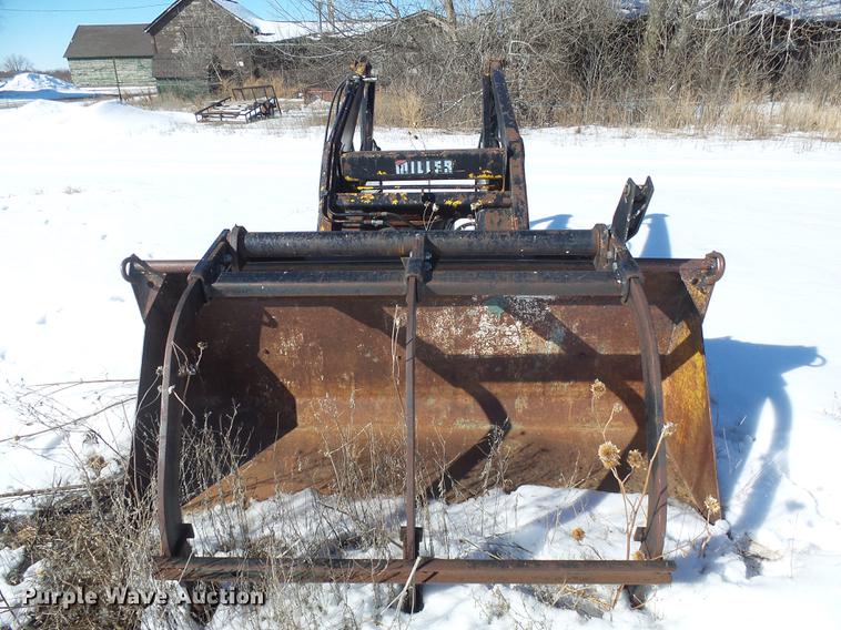 image for item DX9051 Miller loader