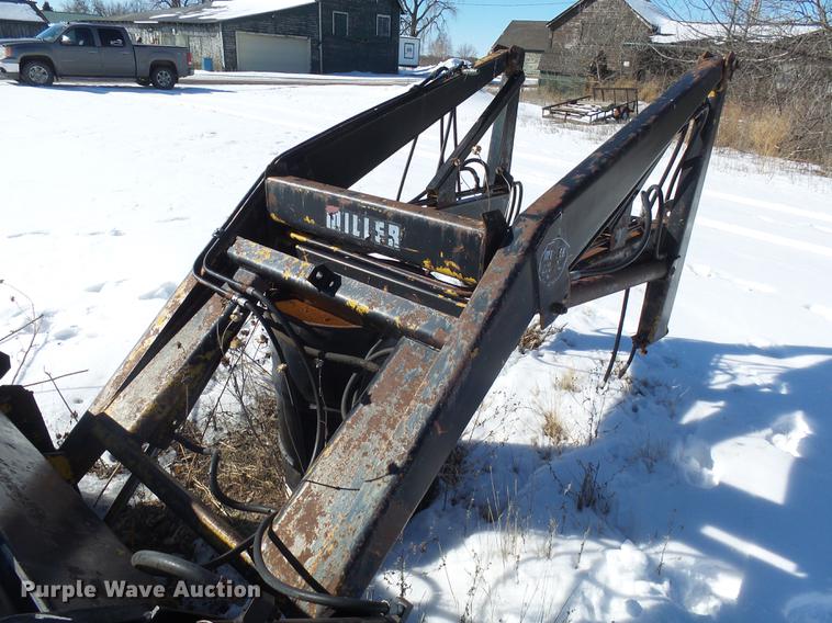 image for item DX9051 Miller loader