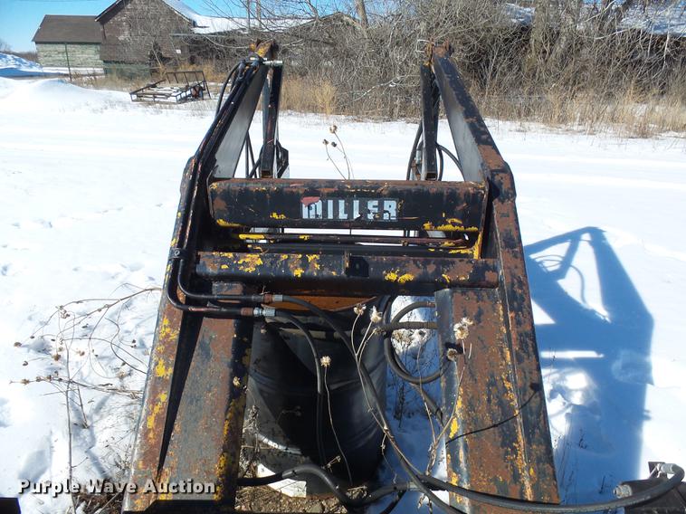 image for item DX9051 Miller loader