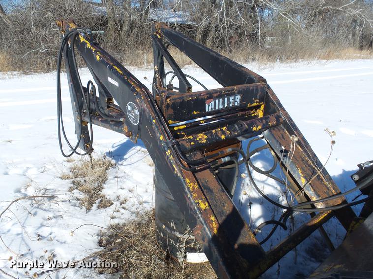 image for item DX9051 Miller loader