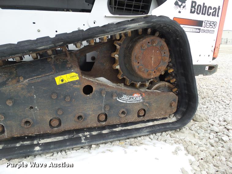 image for item DZ9252 2014 Bobcat T650 skid steer