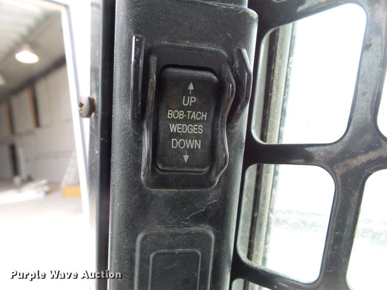 image for item DZ9252 2014 Bobcat T650 skid steer