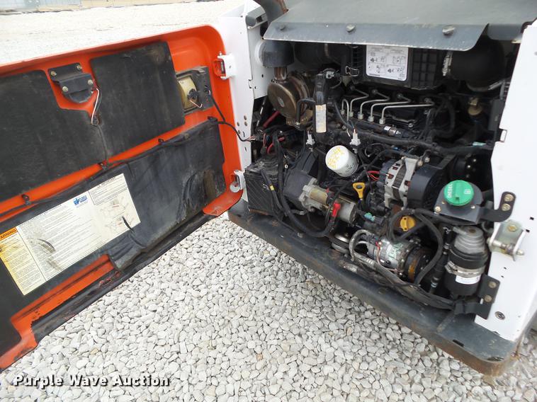 image for item DZ9252 2014 Bobcat T650 skid steer