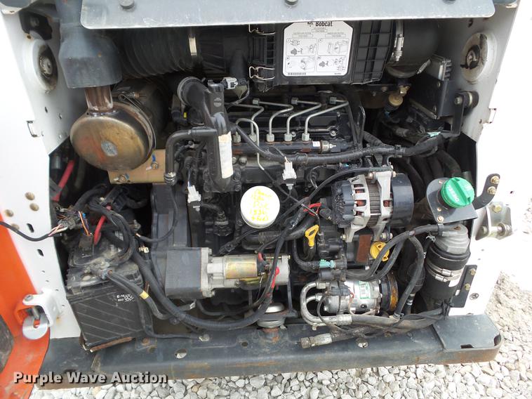 image for item DZ9252 2014 Bobcat T650 skid steer