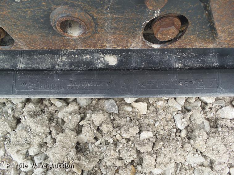 image for item DZ9252 2014 Bobcat T650 skid steer