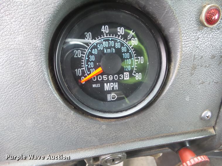 image for item DZ9253 1991 Mack RB690S roll off truck