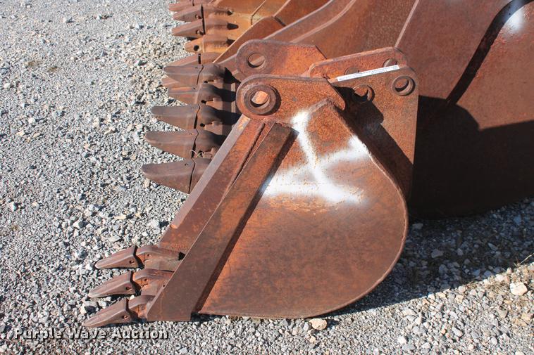 image for item DZ9851 12"W excavator bucket