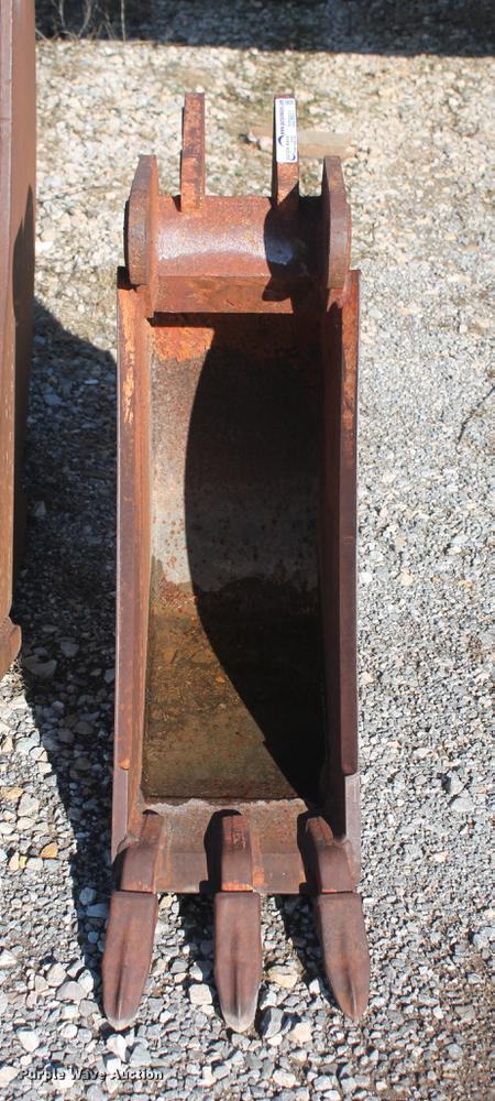 image for item DZ9851 12"W excavator bucket
