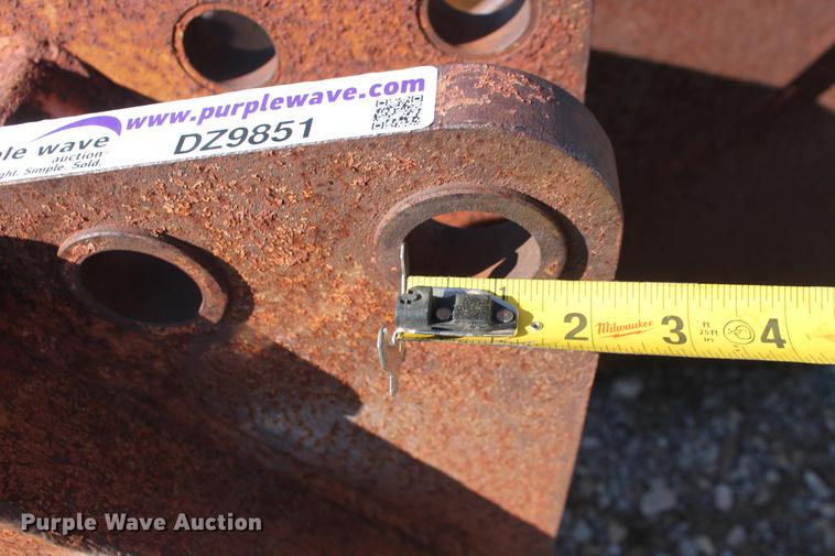 image for item DZ9851 12"W excavator bucket