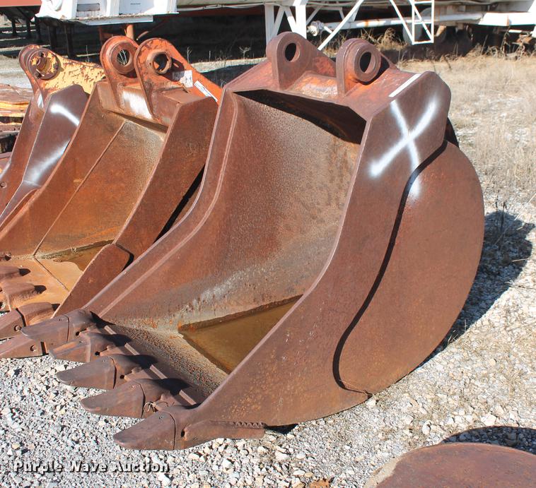image for item DZ9852 36"W excavator bucket