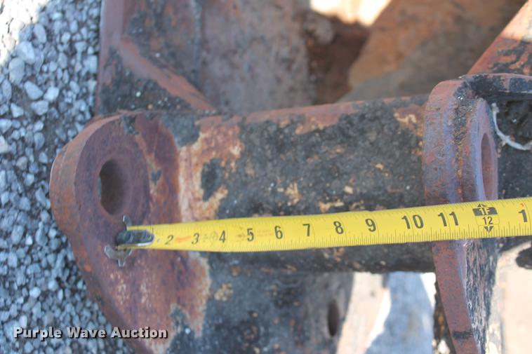 image for item DZ9856 WB 18"W V-bottom excavator rock bucket