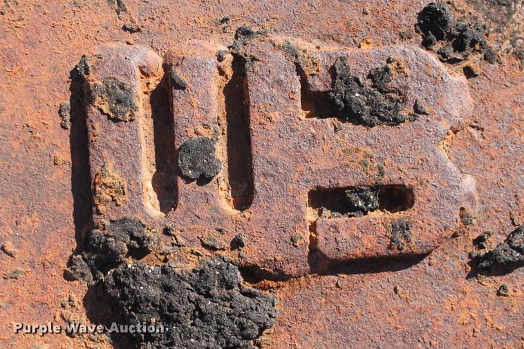 image for item DZ9856 WB 18"W V-bottom excavator rock bucket