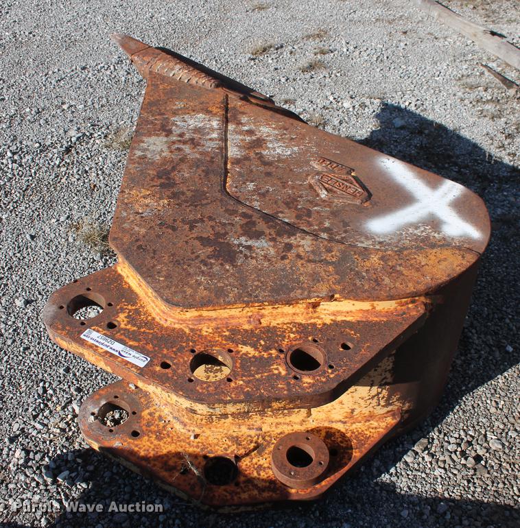 image for item DZ9857 Hensley 24"W V-bottom excavator rock bucket