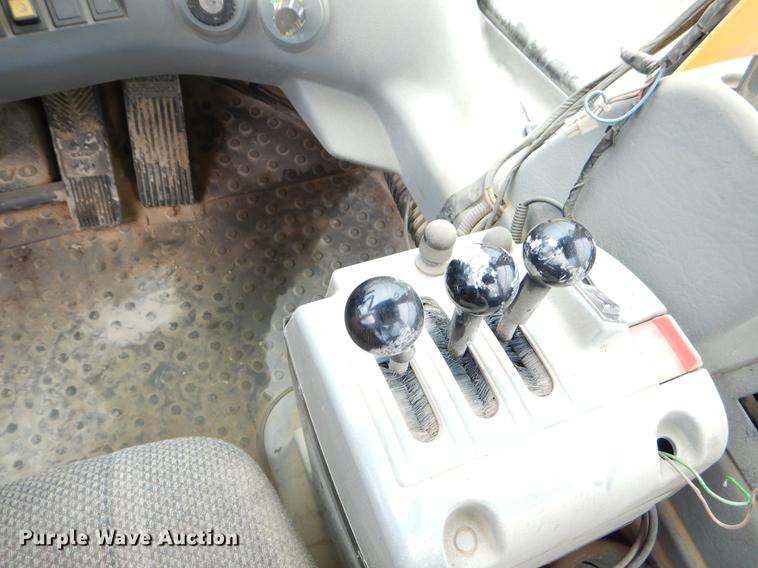 image for item EC9451 2004 Volvo L120E wheel loader