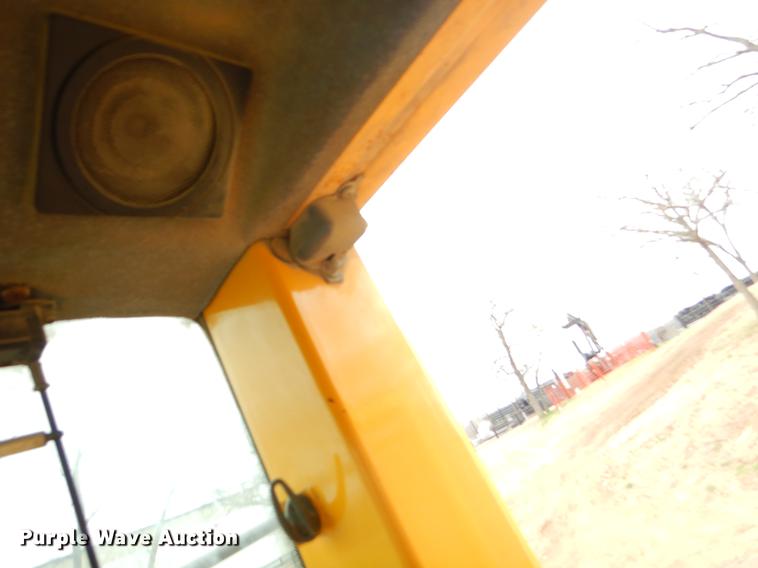 image for item EC9451 2004 Volvo L120E wheel loader