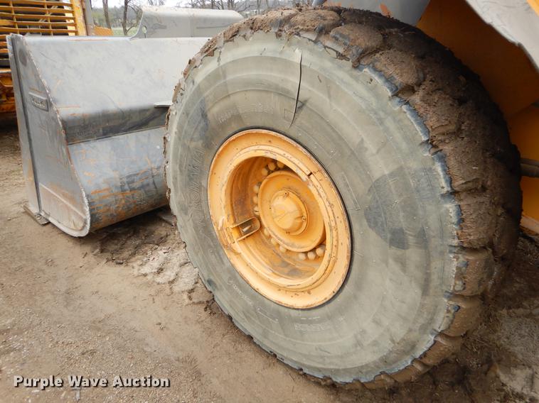 image for item EC9451 2004 Volvo L120E wheel loader
