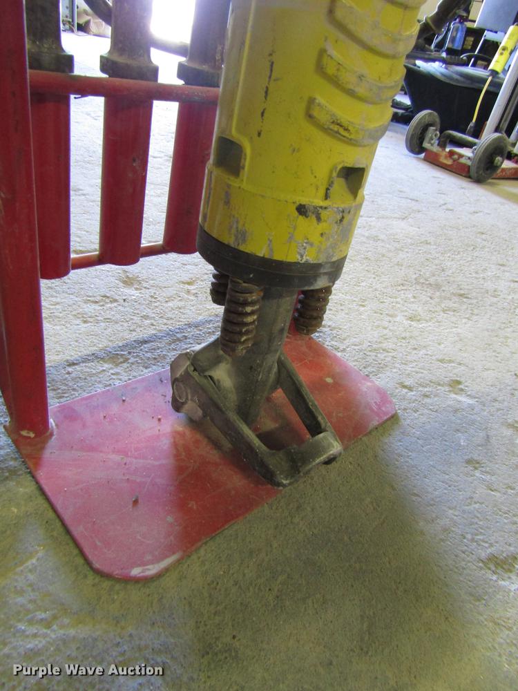 image for item EI9276 Bosch Brute 0611304139 jack hammer