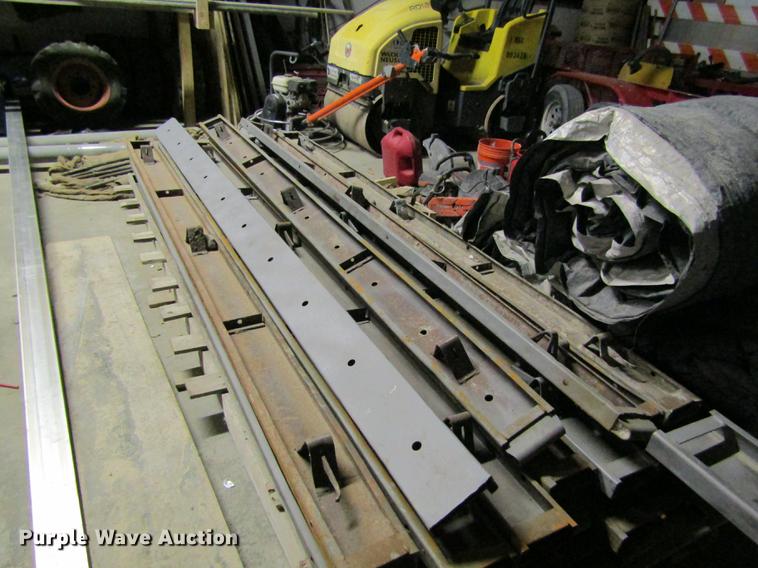 image for item EI9278 (24) metal concrete forms