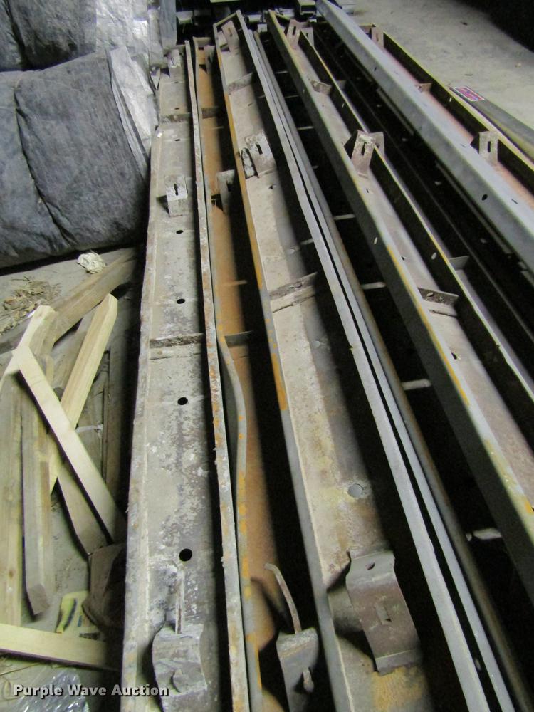 image for item EI9278 (24) metal concrete forms