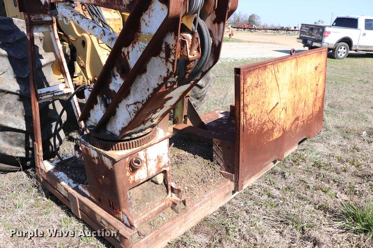 image for item EJ9764 Tigercat 720C feller buncher
