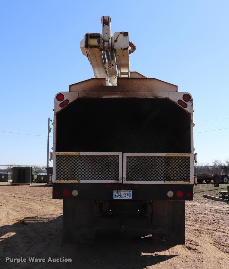 image for item EJ9769 1999 GMC C7500 bucket truck