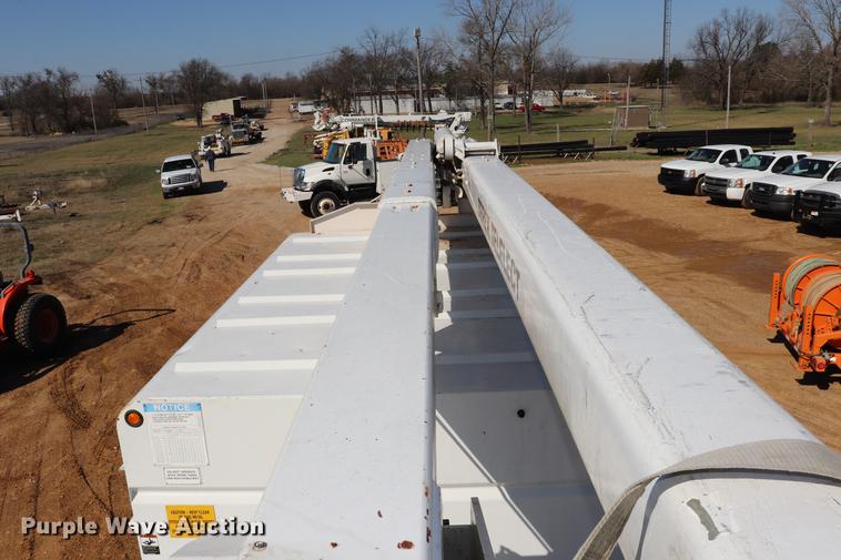 image for item EJ9769 1999 GMC C7500 bucket truck