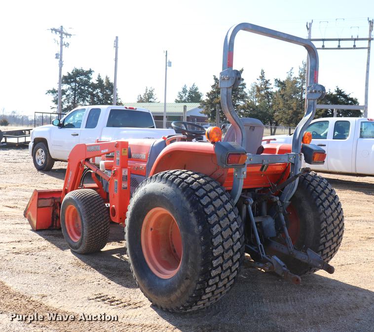 image for item EJ9770 Kubota L3130D MFWD tractor